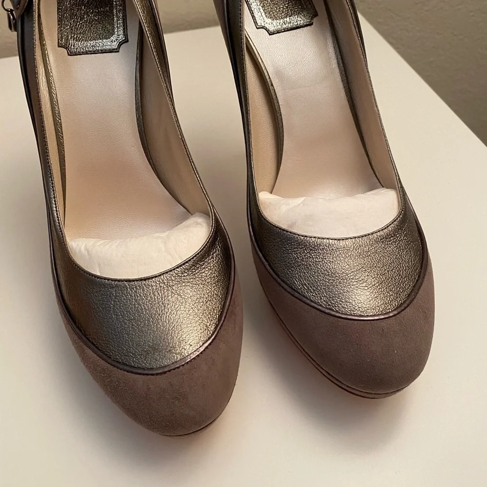 Dior Deco Dorsay Pump In Stone. New In Box. 100% Authentic